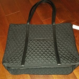 Vera Bradley Trimmed Vera Classic Black tote